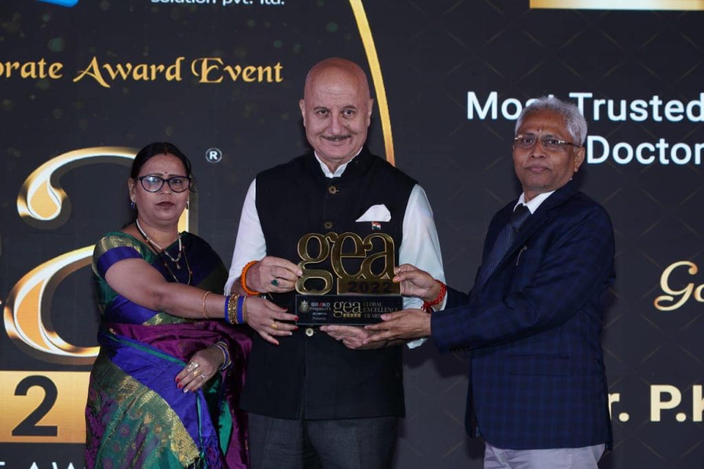 #gea2022 (GLOBAL EXCELLENCE AWARD) Award Presented by #AnupamKher The Award For #Most_Trusted_Homeopathy_Doctor_in_Bihar Goes to Dr. P. K. Gyan #drpkgyan #drgyanhomoeo